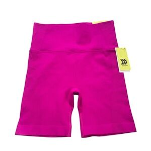 NWT All in Motion bike shorts-medium